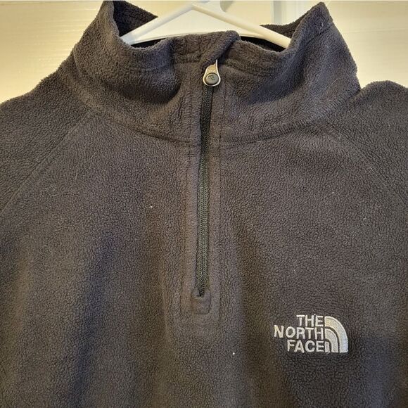 The North Face black fleece pullover jacket - Picture 2 of 9